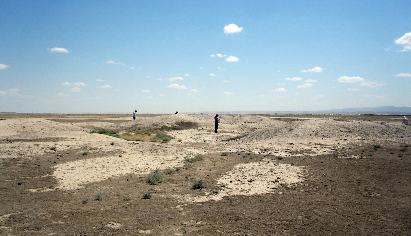 The Neolithic site of Chagylly Depe. The odd shape with multiple “mounds” is a result of the 1960s excavations at the site.